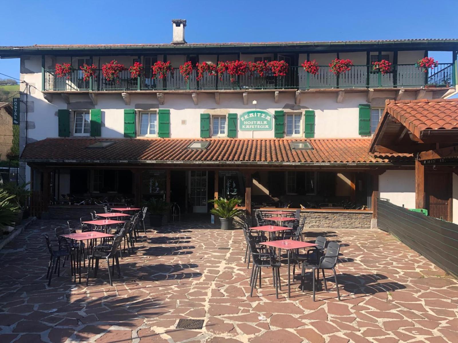 Hostal Ekaitza Ξενοδοχείο Lesaka Εξωτερικό φωτογραφία