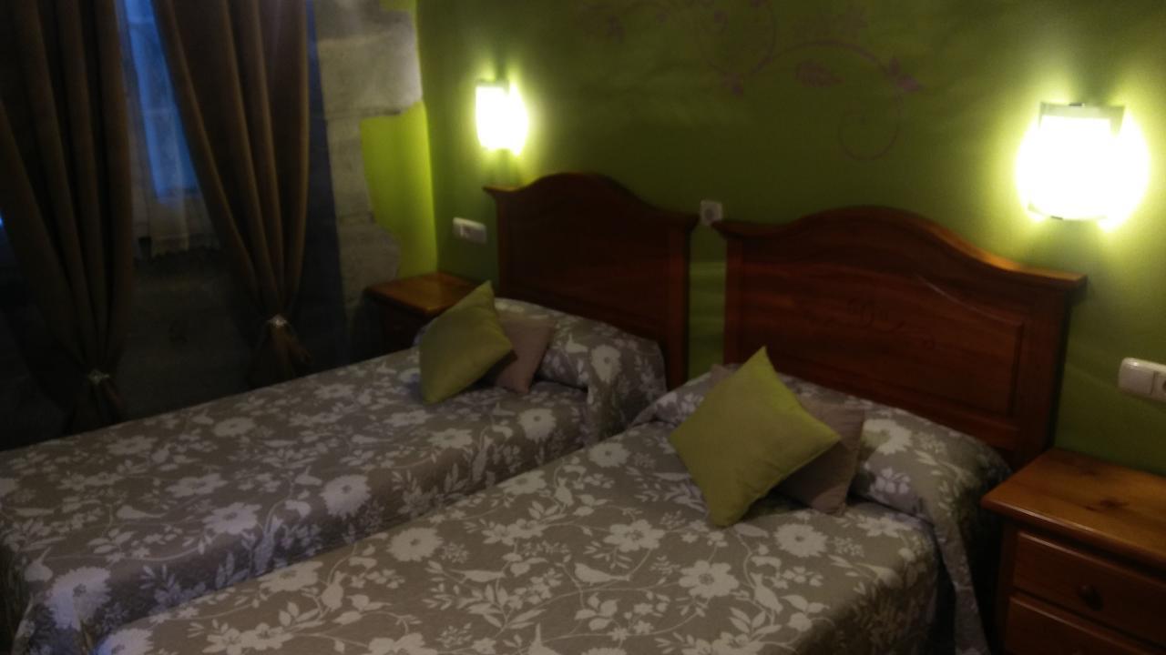 Hostal Ekaitza Ξενοδοχείο Lesaka Δωμάτιο φωτογραφία