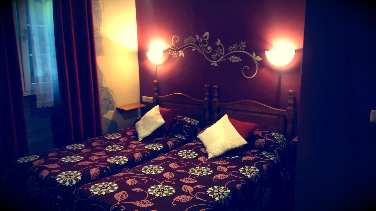 Hostal Ekaitza Ξενοδοχείο Lesaka Δωμάτιο φωτογραφία